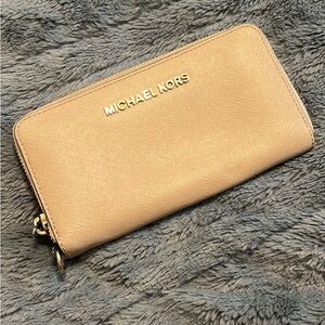 Michael Kors wallet